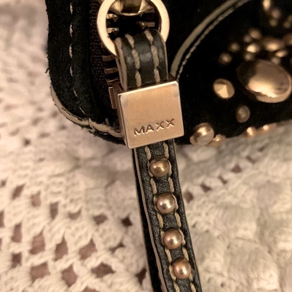 Black Suede purse - Picture 5 of 5